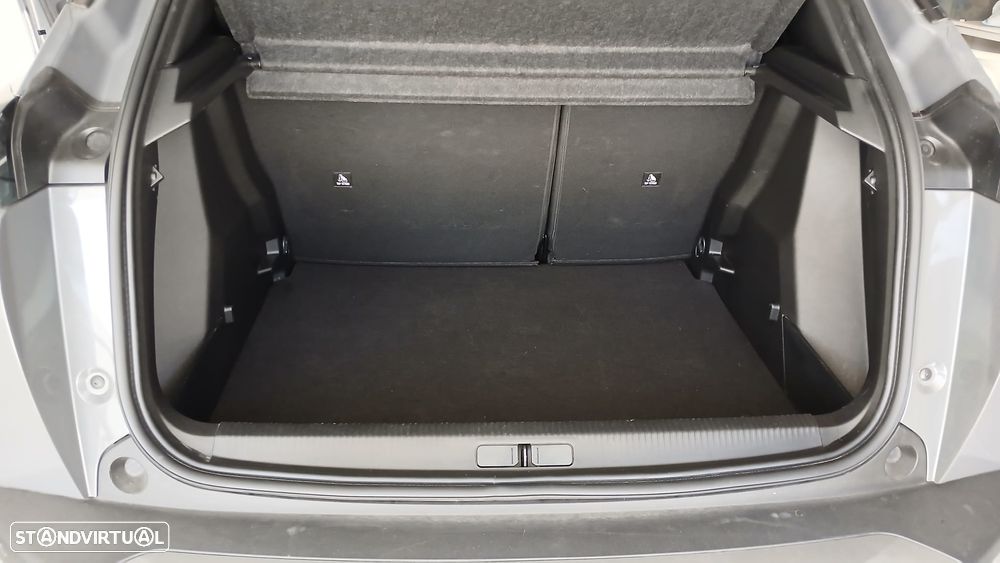 Peugeot 2008 1.2 Hybrid Allure e-DCS6 - 12