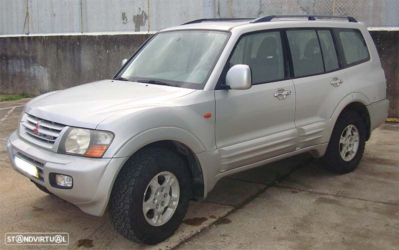 Mitsubishi Pajero 3.2 DI-D GLS TA Longo - 1