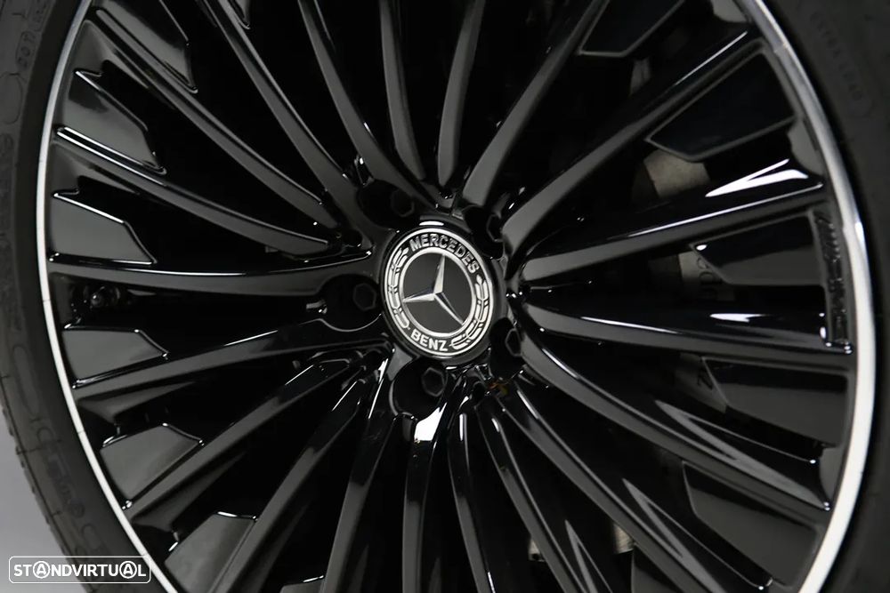 Mercedes-Benz E 300 - 10