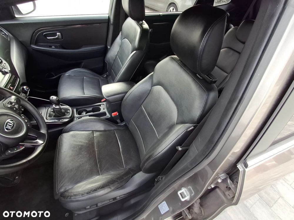 Kia Carens 1.7 CRDi Spirit - 16