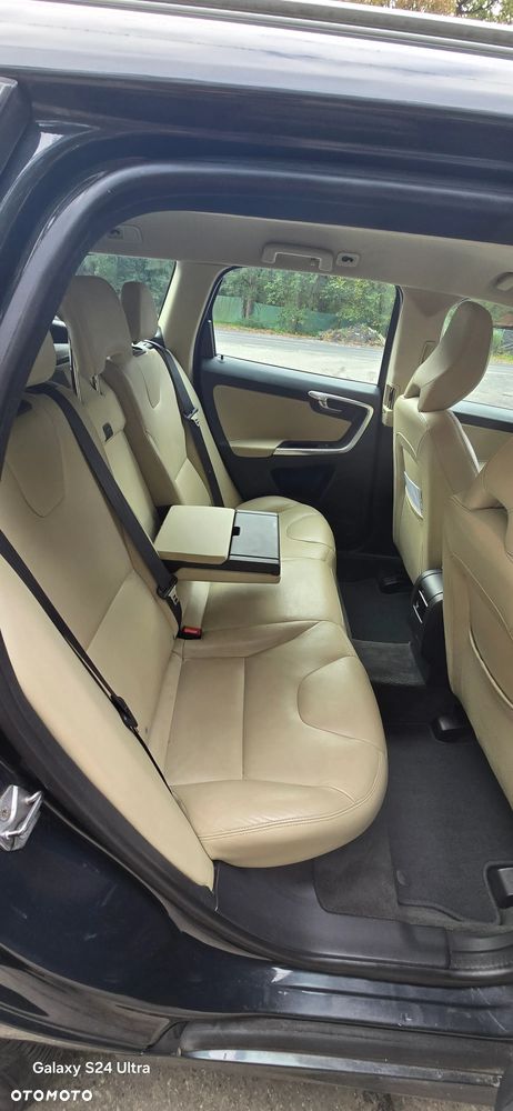 Volvo XC 60 - 24