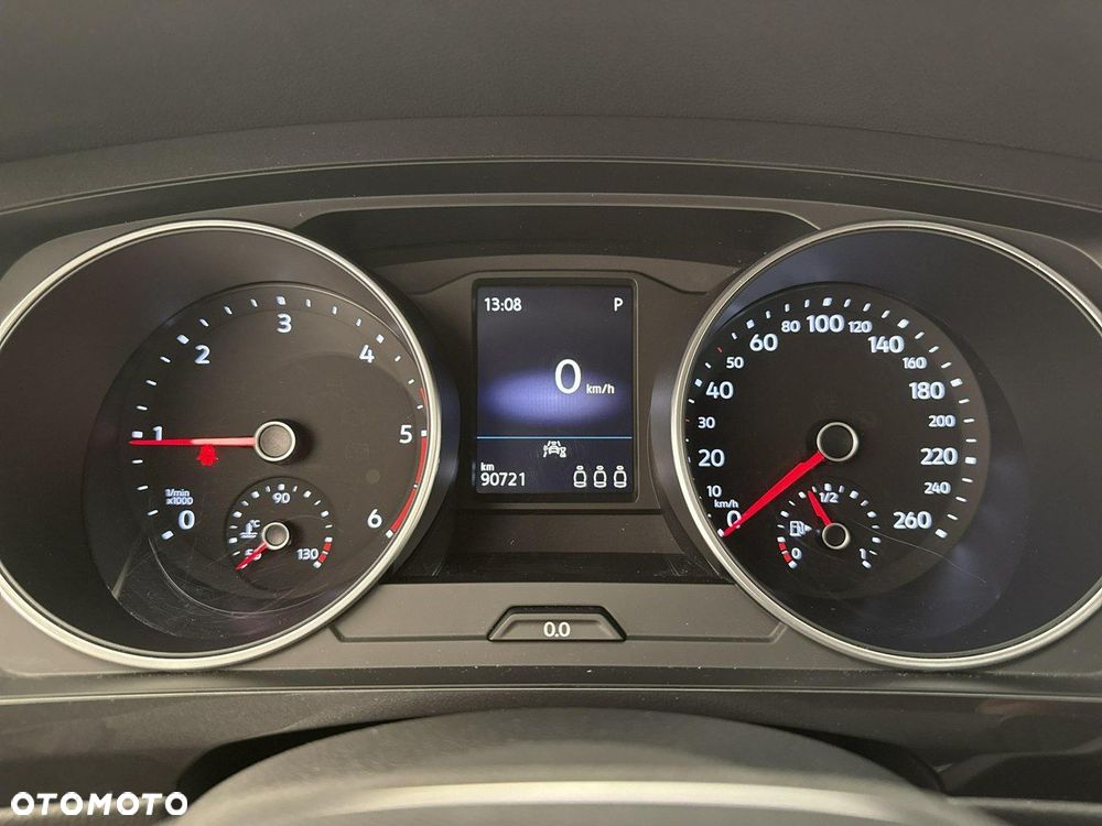 Volkswagen Tiguan - 16