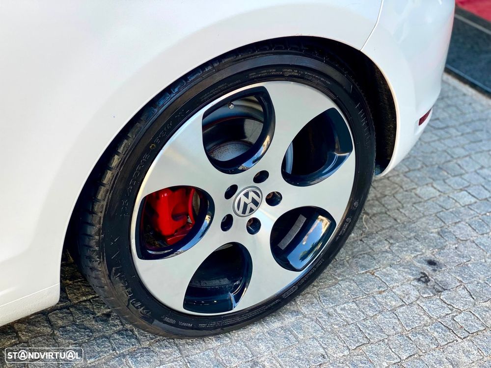 VW Golf 2.0 TSi GTI - 23