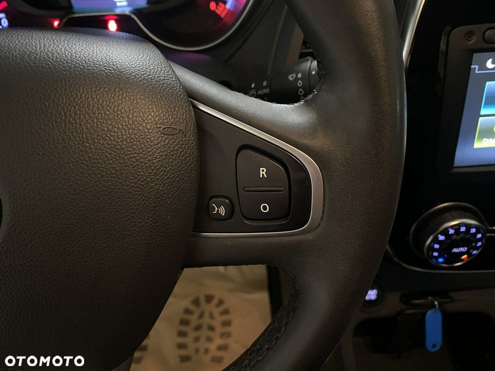 Renault Captur - 23