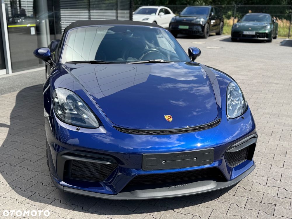 Porsche 718 Spyder - 8