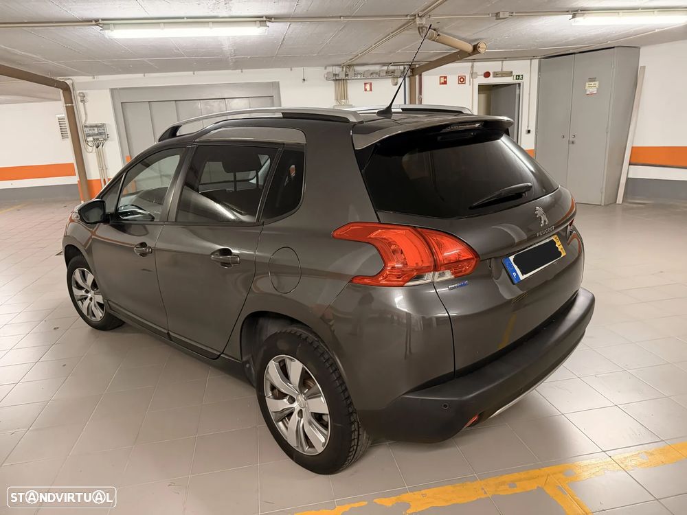 Peugeot 2008 1.6 BlueHDi Style - 3