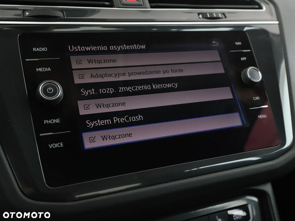 Volkswagen Tiguan 2.0 TDI BMT SCR Comfortline - 29