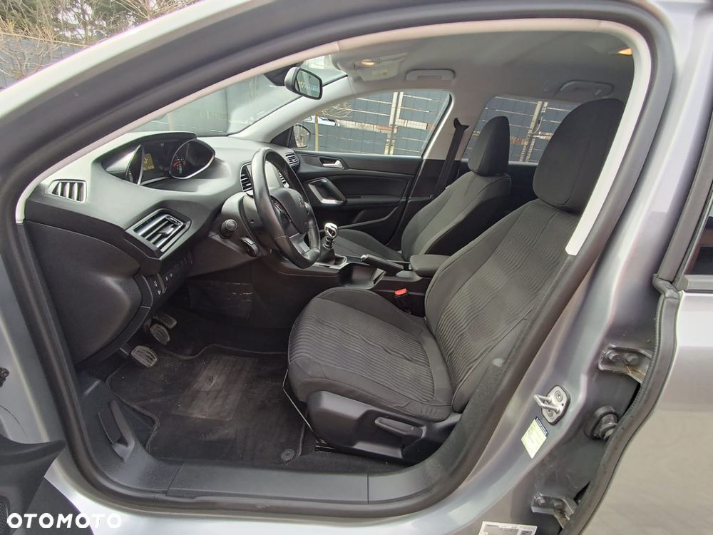 Peugeot 308 1.6 BlueHDi Active S&S - 11