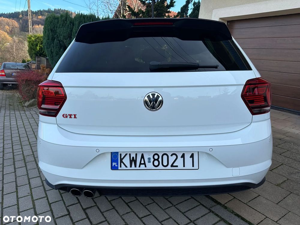 Volkswagen Polo 2.0 TSI DSG GTI - 28