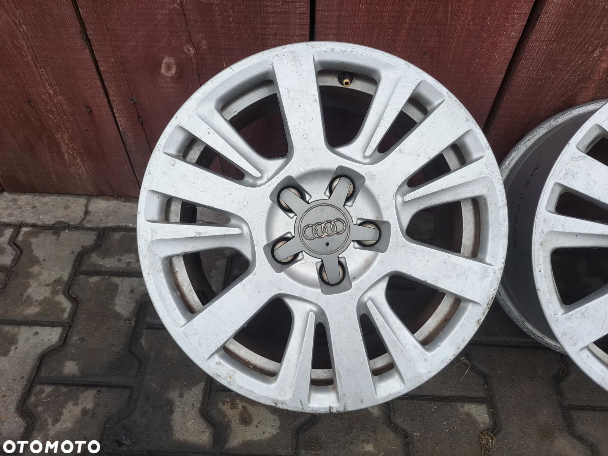 Felgi aluminiowe AUDI 7J/16" 5x112 ET42 55mm - 7