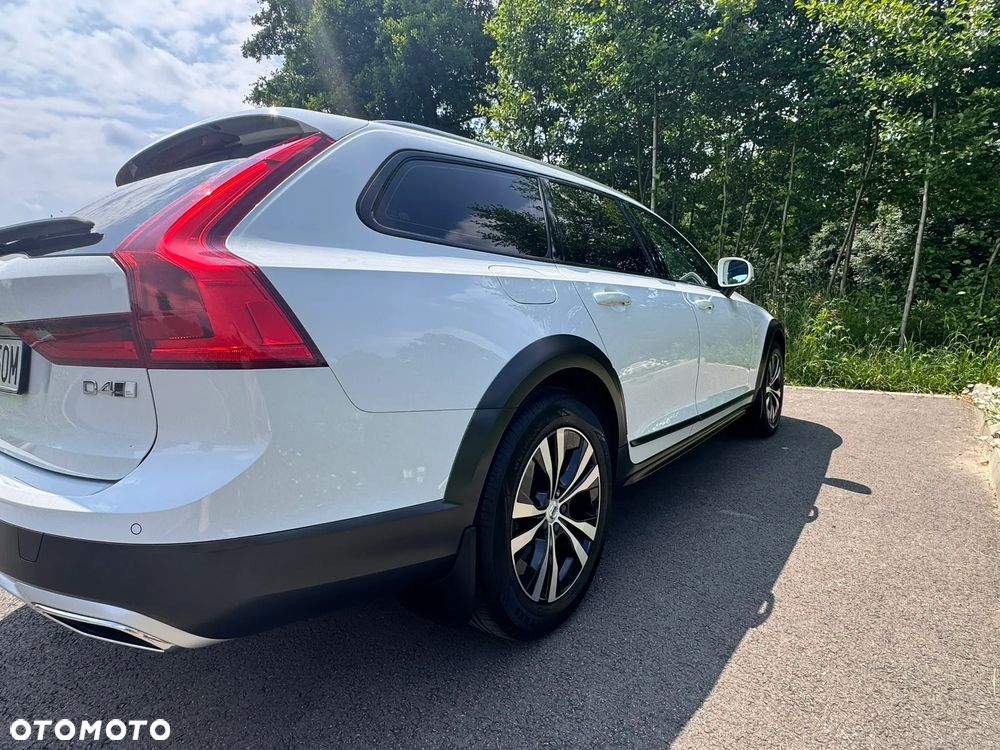 Volvo V90 D4 SCR Momentum Pro - 8