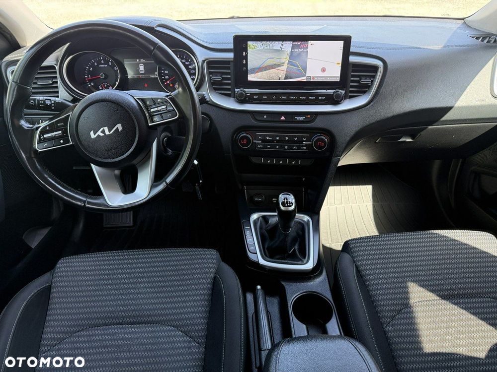 Kia Ceed - 15