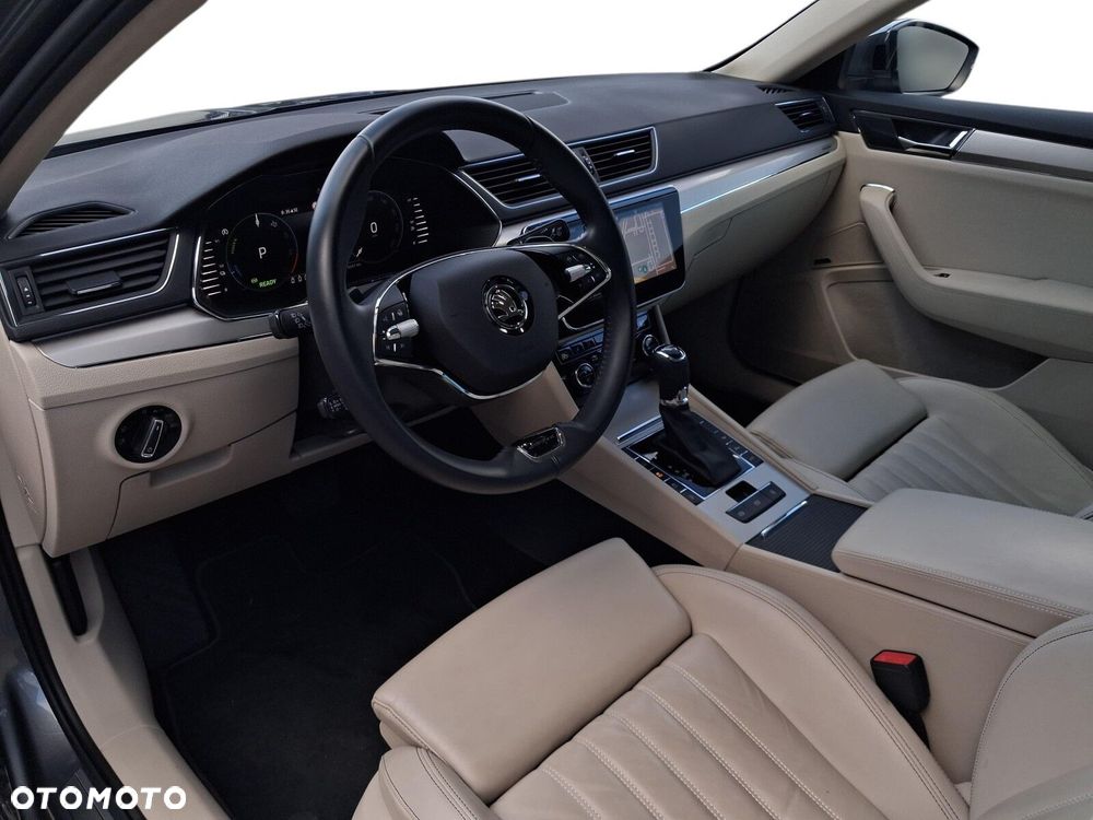 Skoda Superb 1.4 TSI Plug-In Hybrid L&K DSG - 11
