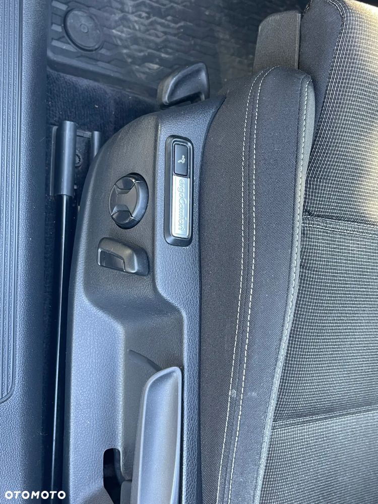 Volkswagen Passat 2.0 TDI BMT Comfortline DSG - 20