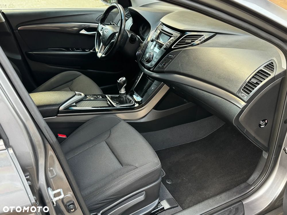 Hyundai i40 1.7 CRDi Comfort + - 13