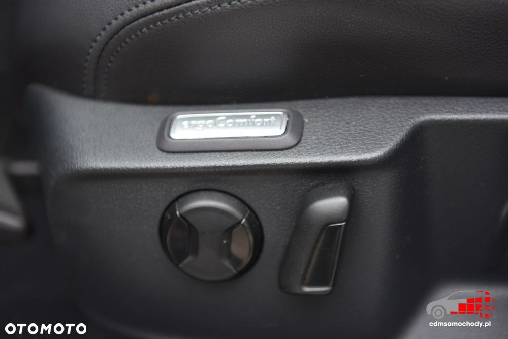 Volkswagen Passat - 36
