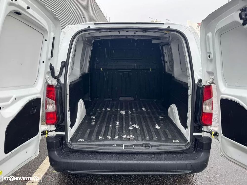 Opel COMBO LONGA/ 2022/ NACIONAL/IVA DEDUTIVEL - 18