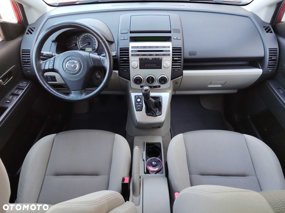 Mazda 5 - 6
