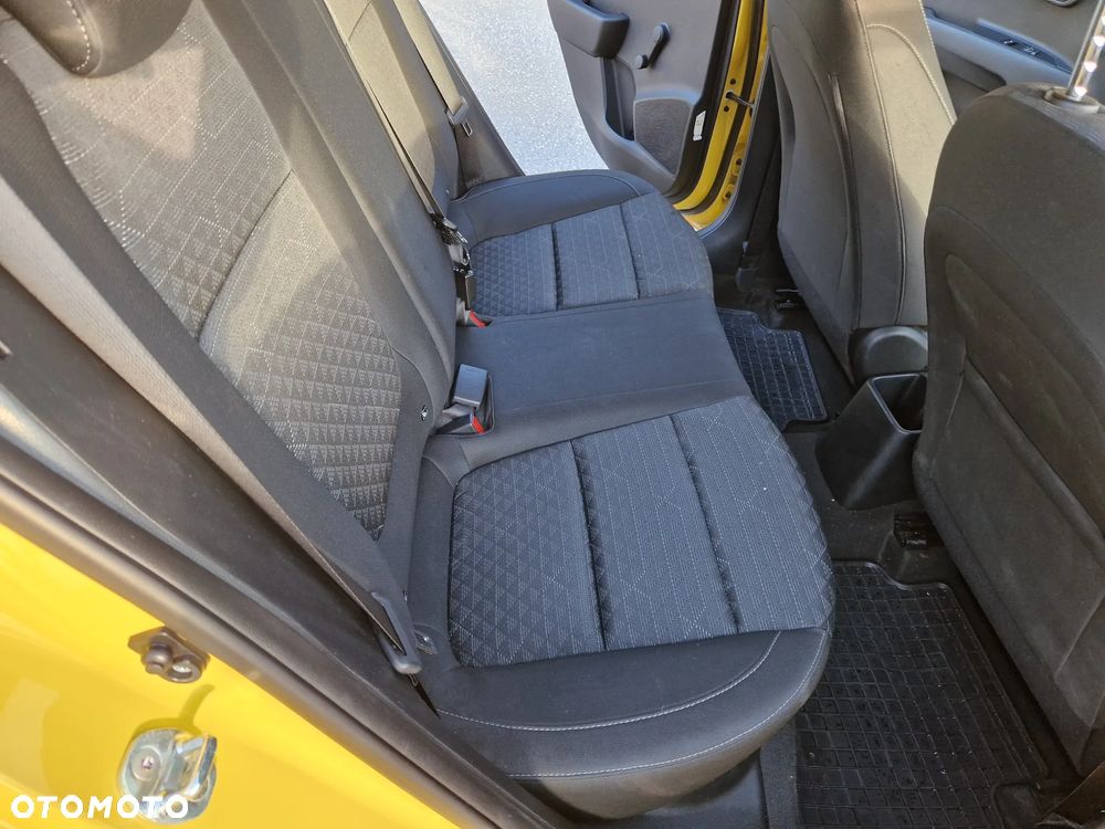 Kia Rio 1.2 L - 15