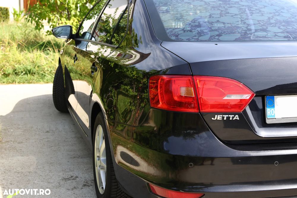 Volkswagen Jetta 2.0 TDI DPF Comfortline DSG - 9