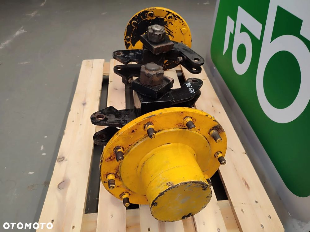 Piasta Zwrotnica JLG 660 - 3