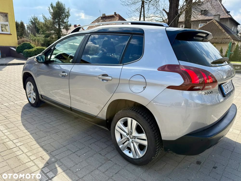 Peugeot 2008 1.6 BlueHDi Style - 4