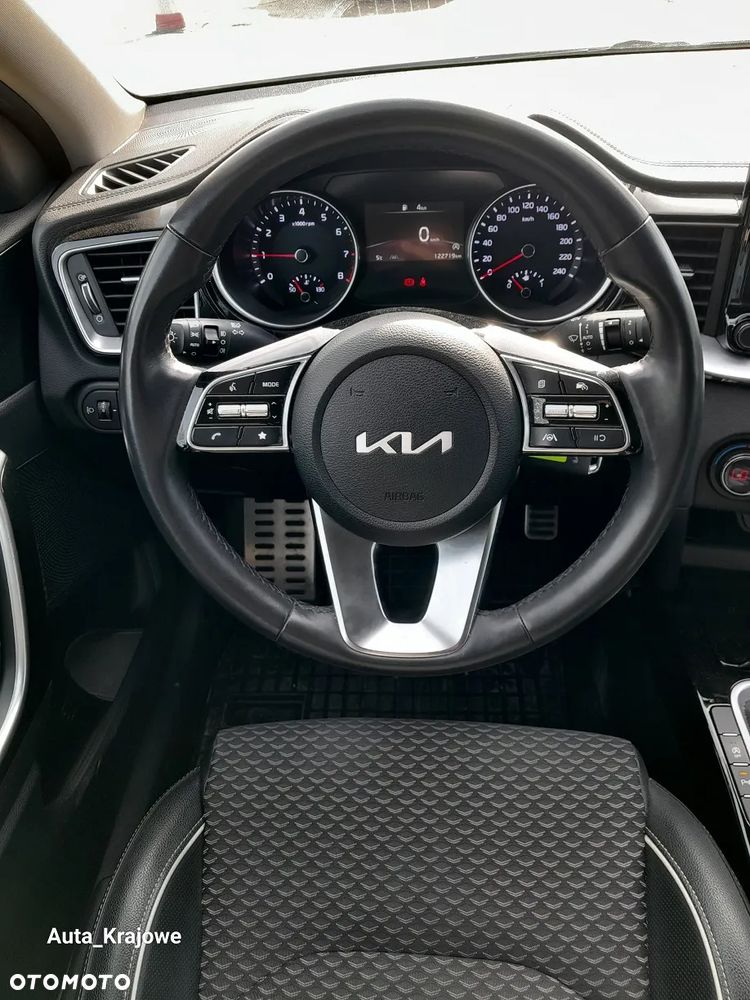 Kia Ceed 1.5 T-GDI Business Line - 11