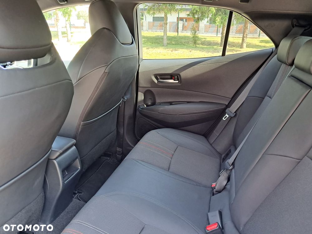 Toyota Corolla 2.0 Hybrid GR Sport - 10