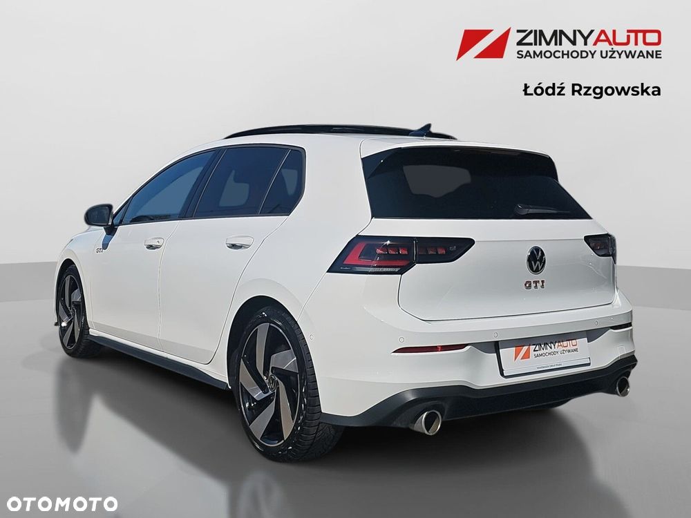 Volkswagen Golf - 5