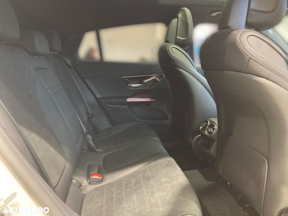 Mercedes-Benz GLC Coupe 200 4Matic 9G-TRONIC AMG Line Advanced - 10