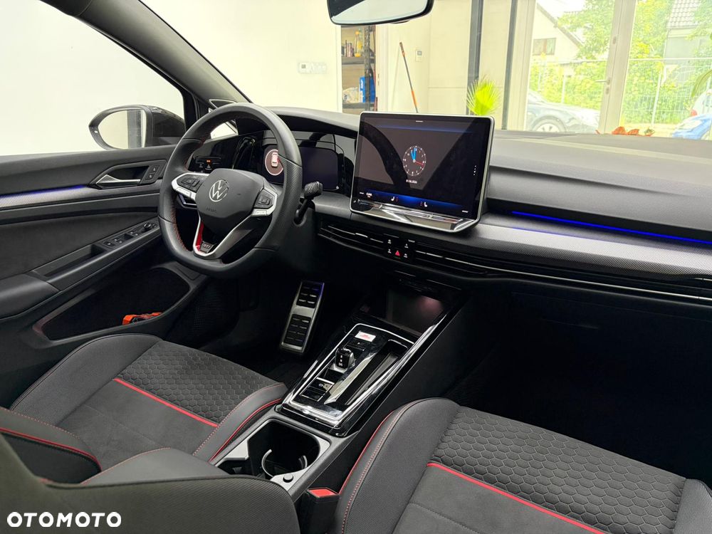 Volkswagen Golf - 14