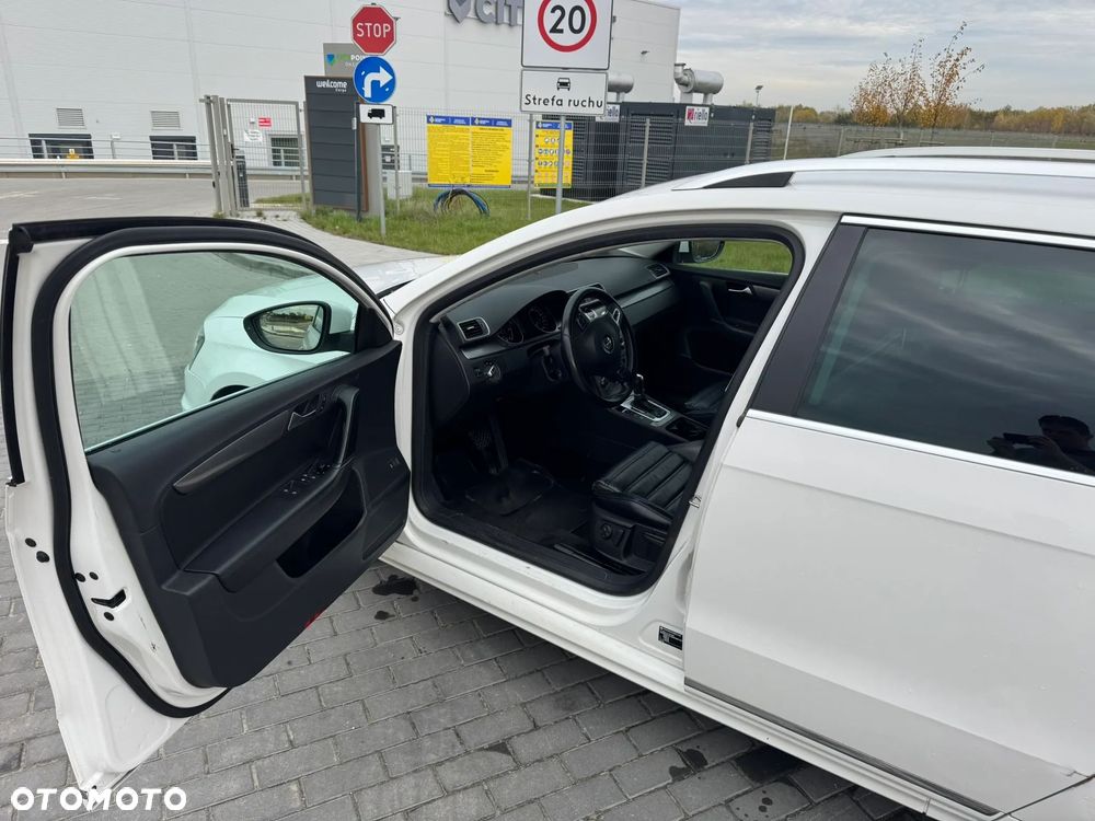 Volkswagen Passat 2.0 TDI DPF DSG 4Motion R-Line Edition Plus - 10