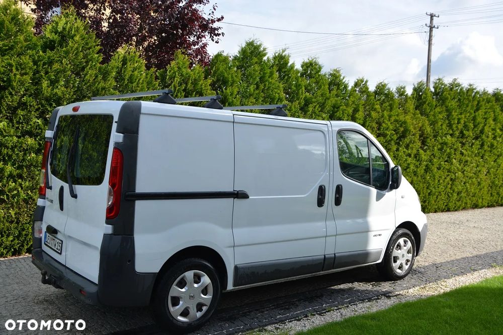 Renault Trafic - 2