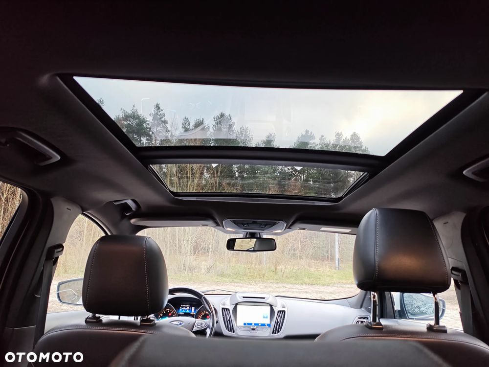 Ford Kuga - 24