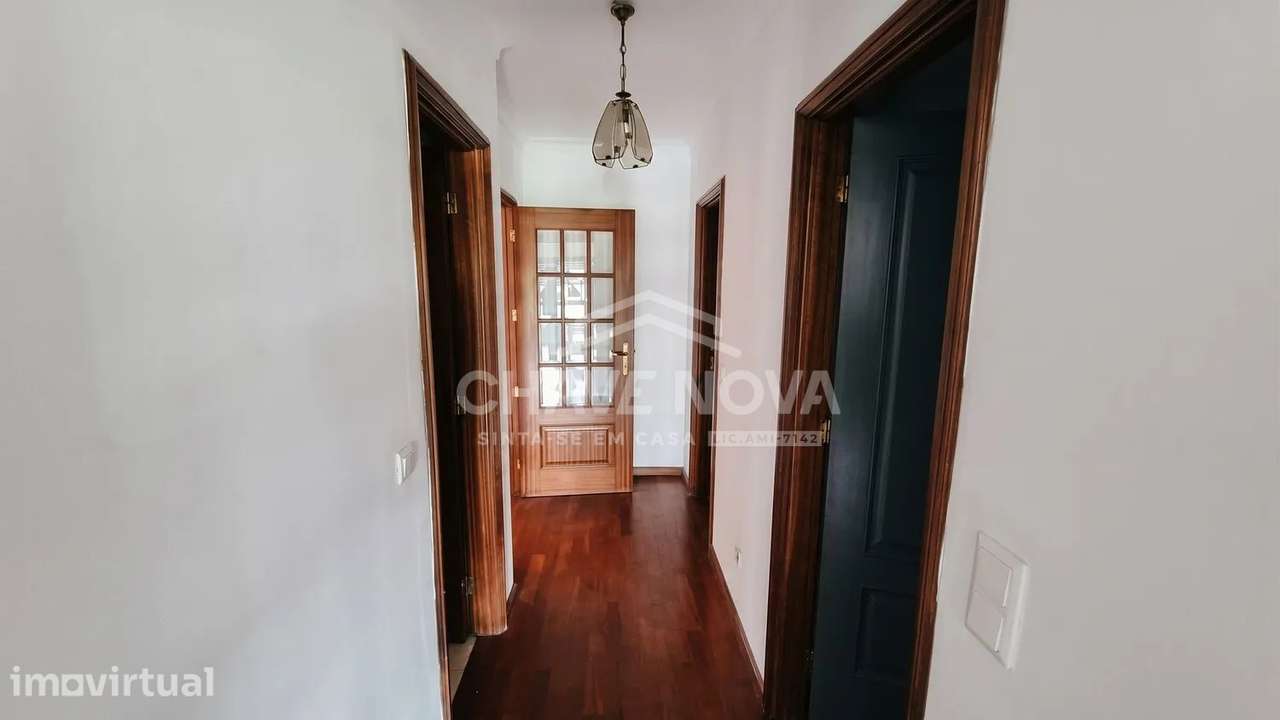 Apartamento T2 c/ Varanda e Arrumo em Paranhos - Grande imagem: 3/34
