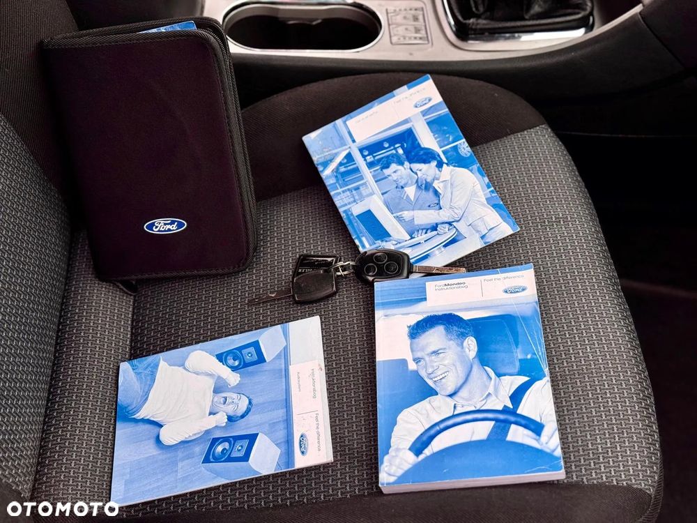 Ford Mondeo 2.0 FF Platinium X Plus (Titanium) - 34