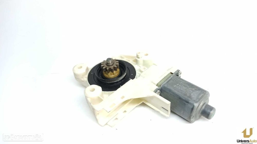 MOTOR ELEVADOR FRENTE ESQUERDO FORD FOCUS BERLINA (CAP) TREND - 10