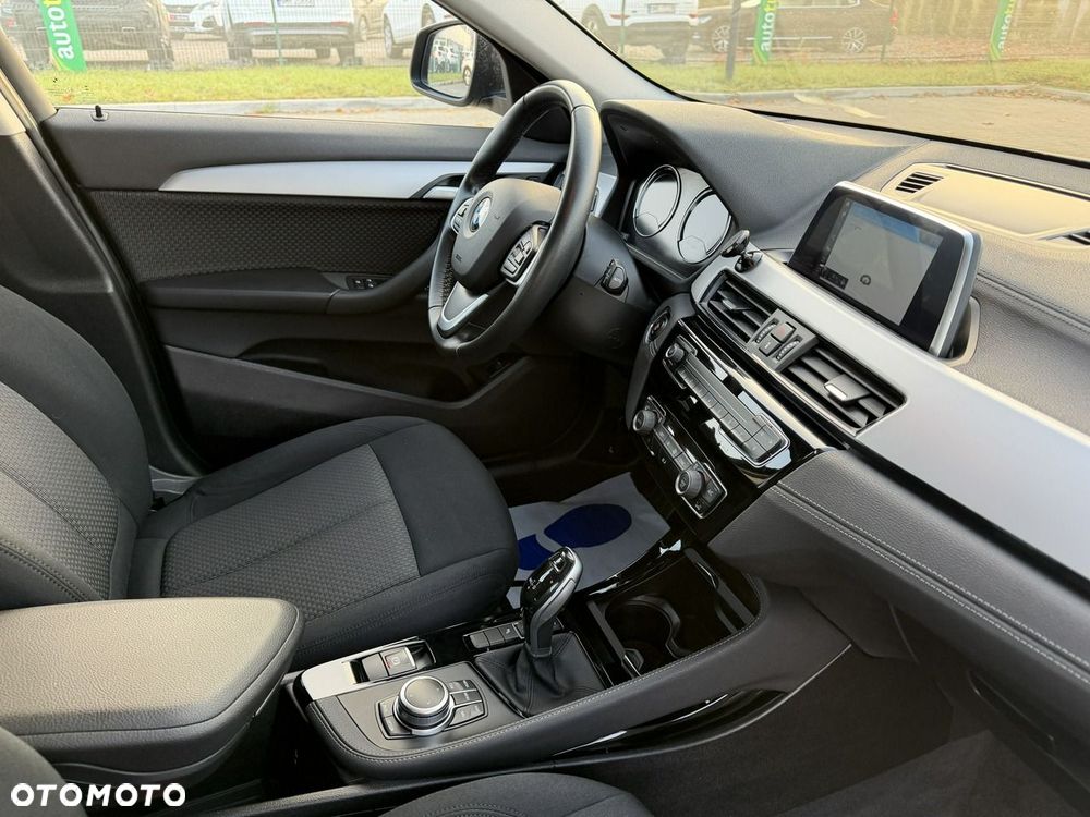 BMW X2 sDrive18d - 38