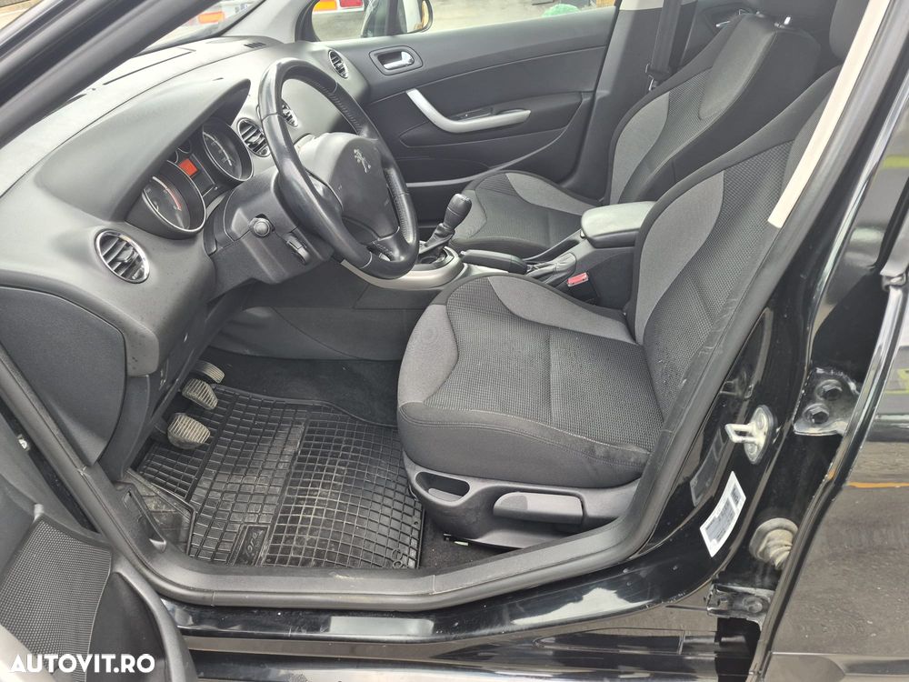 Peugeot 308 1.6 HDI FAP Active - 5