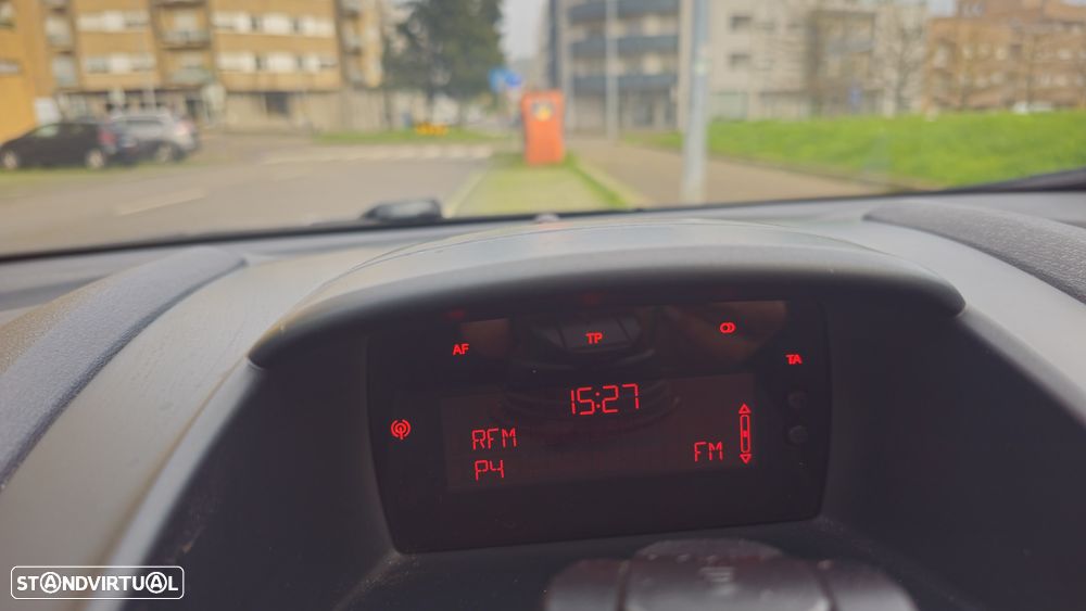 Ford Fiesta 1.25 Trend - 14