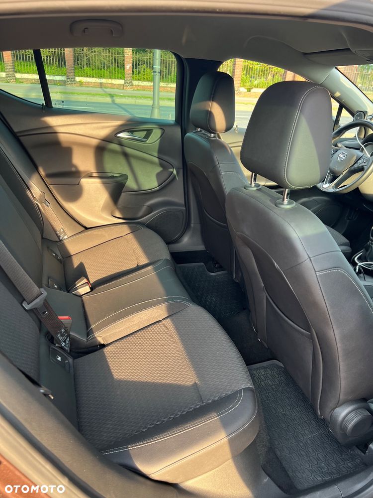 Opel Astra 1.4 T Elite - 10