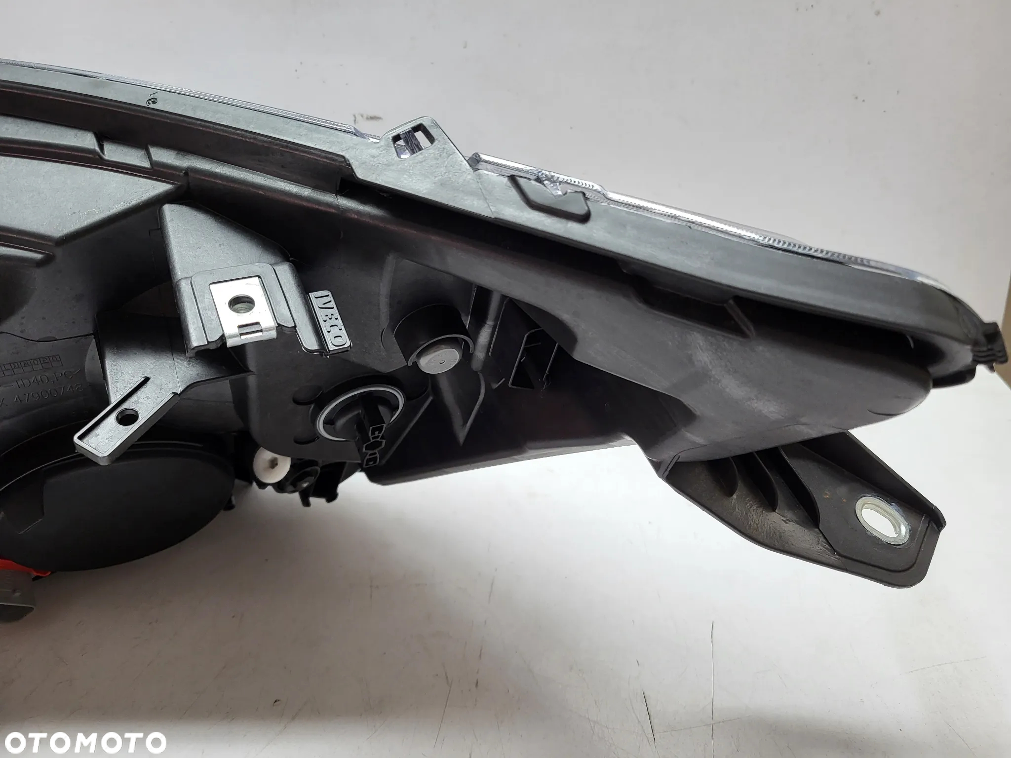 IVECO DAILY 19- LAMPA PRZEDNIA PRAWA REFLEKTOR PRZÓD 5802476873 - 12