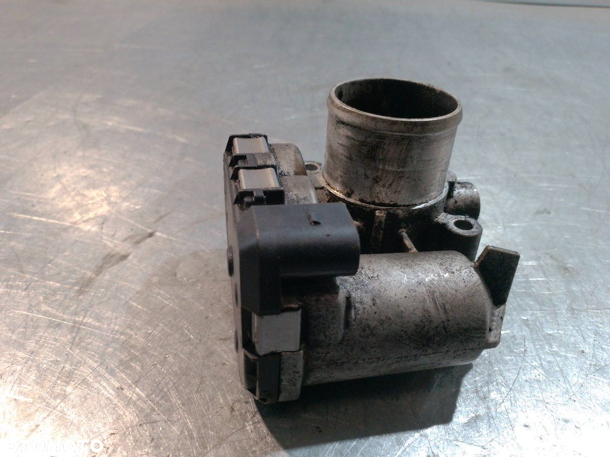 PRZEPUSTNICA RENAULT MEGANE II ( 02-09 ) 8200330810D   H8200330812 2.0 DCI - 5