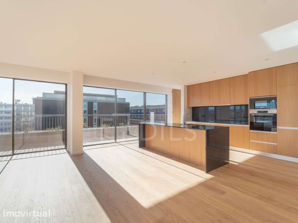 Apartamento T4 no último piso, junto à praia, em Matosinhos Sul - Grande imagem: 3/50
