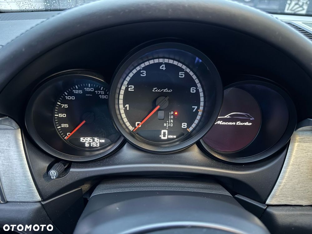 Porsche Macan Turbo PDK - 10