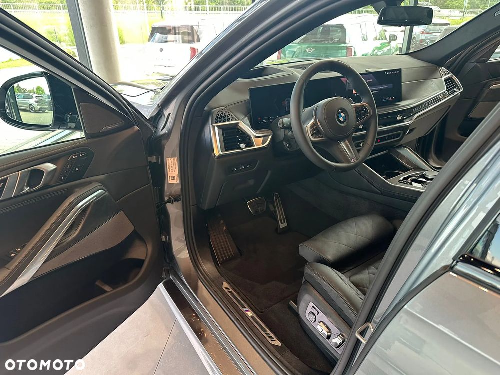 BMW X6 xDrive30d - 11