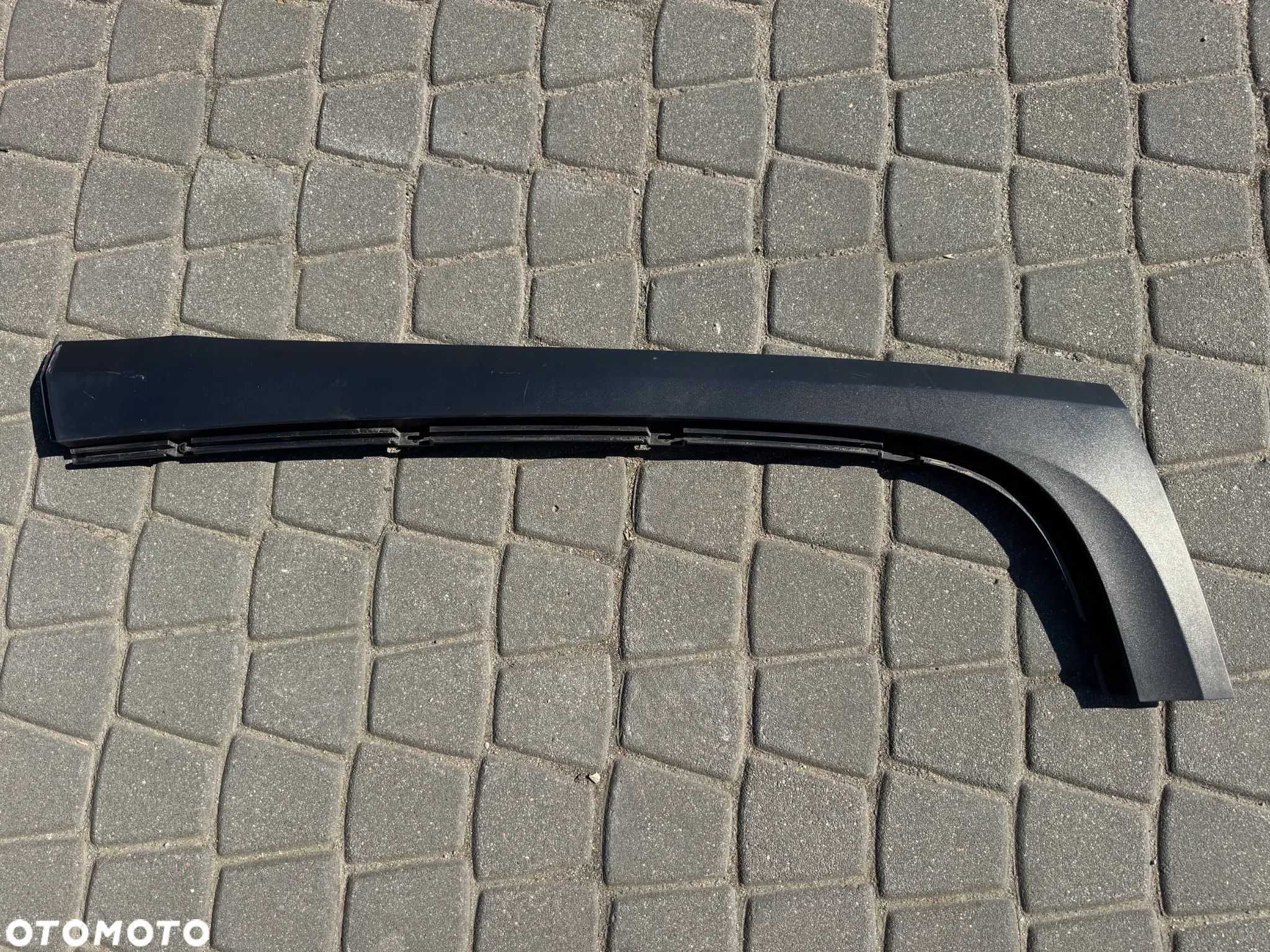 Osłona Listwa Słupka Lewa Kabiny Mercedes Actros MP 4 Antos A9606902170 - 1