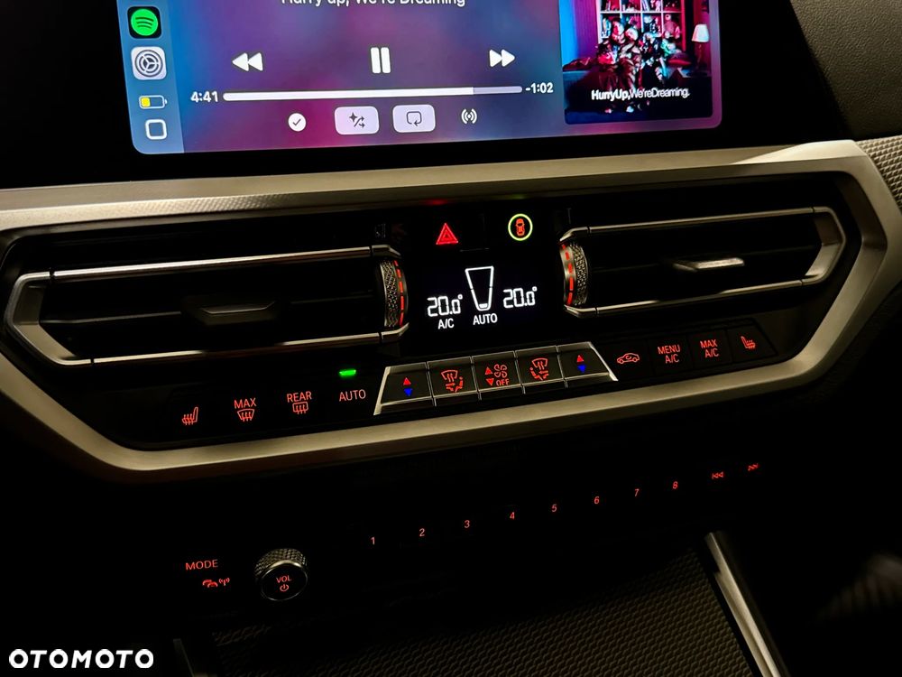 BMW Seria 3 330i xDrive M Sport - 21