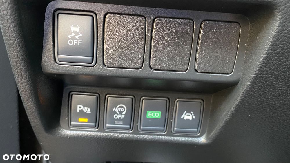 Nissan Qashqai 1.2 DIG-T Xtronic TEKNA+ - 26