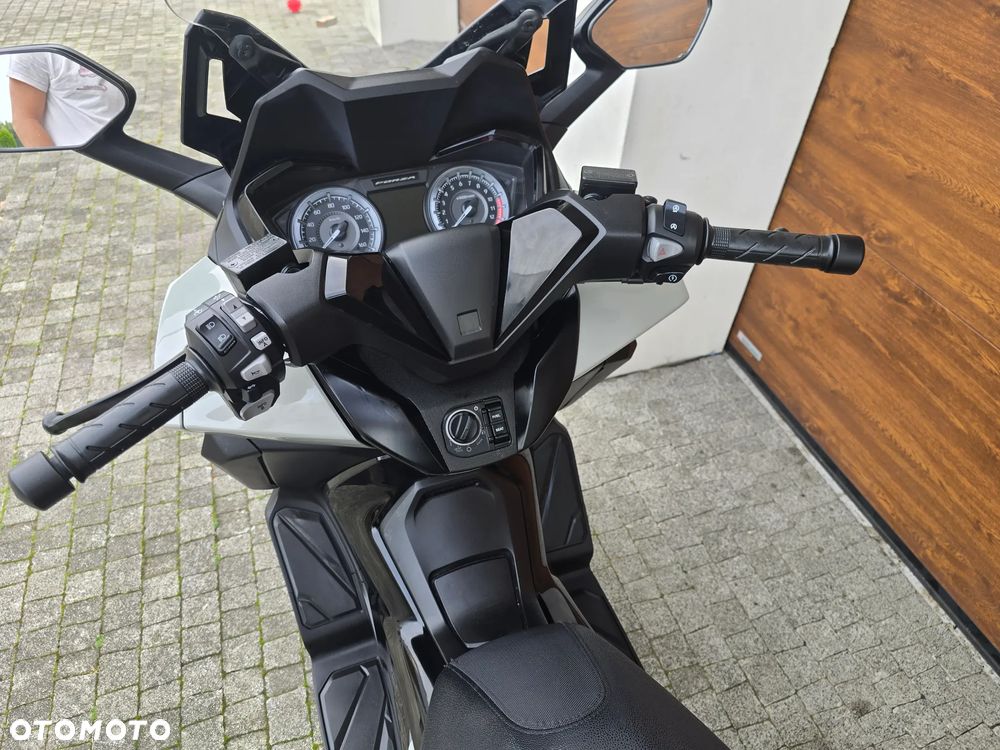 Honda NSS - 19